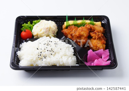 炸雞午餐 142587441