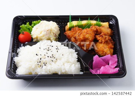 Fried chicken lunch Fried chicken lunch 142587442