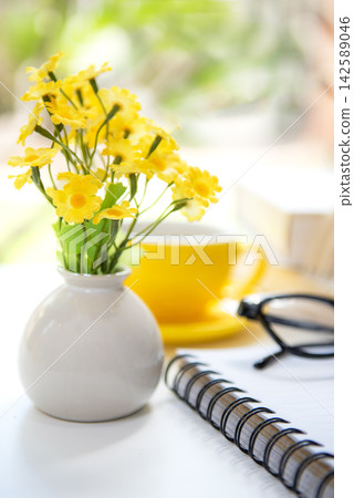 Notebook with life goals for personal growth and future planning Notebook with life goals for personal growth and future planning 142589046
