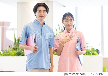 一位護理員的肖像。攝影協助:東京電子學院電波學園。 一位護理員的肖像。攝影協助:東京電子學院電波學園。 142593928