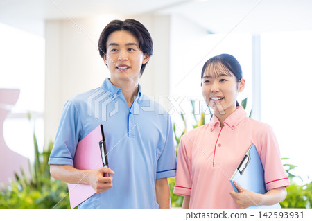 一位護理員的肖像。攝影協助:東京電子學院電波學園。 一位護理員的肖像。攝影協助:東京電子學院電波學園。 142593931
