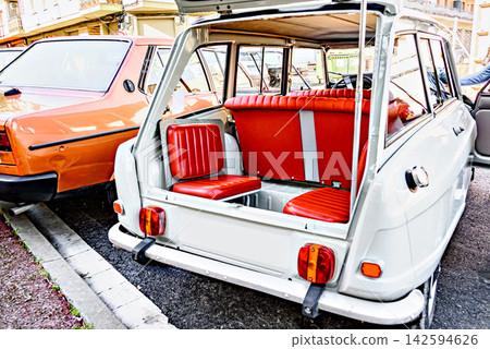 Details of an old, classic car, retro vehicle. Details of an old, classic car, retro vehicle. 142594626