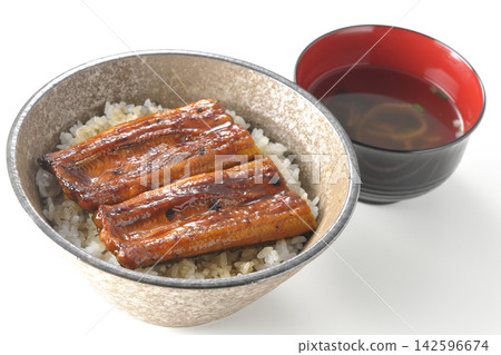 鰻魚飯和湯 鰻魚飯和湯 142596674