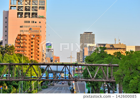 愛知縣:名古屋城市景觀,黃昏時分中區伏見通 愛知縣:名古屋城市景觀,黃昏時分中區伏見通 142600085