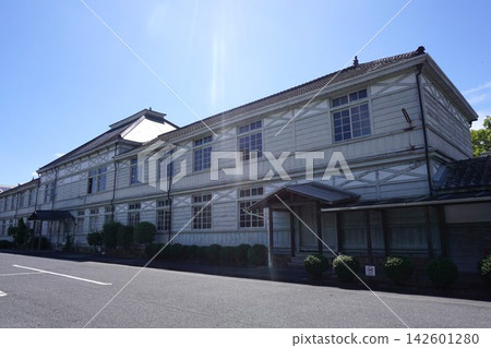 原千京小學校舍:岡山縣真庭市(原真庭郡久世市) 原千京小學校舍:岡山縣真庭市(原真庭郡久世市) 142601280