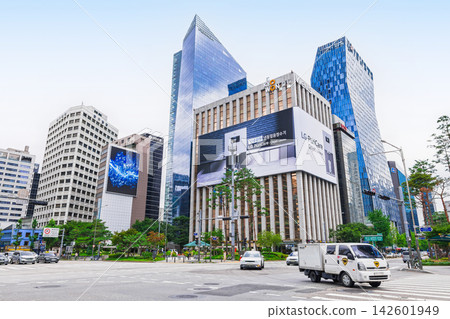 首爾市明洞乙支路1街站交叉口 首爾市明洞乙支路1街站交叉口 142601949
