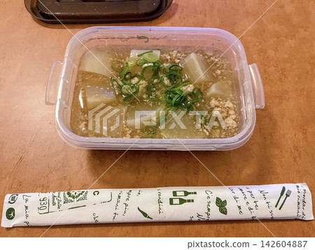 Homemade simmered winter melon Homemade simmered winter melon 142604887