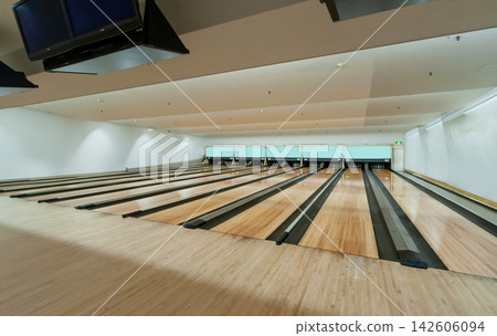 Bowling alley: lanes and pins, monitor screen Bowling alley: lanes and pins, monitor screen 142606094