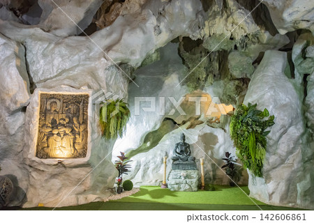 THAILAND NAKHON RATCHASIMA PAK CHONG WAT THAM KRITSANA THAILAND NAKHON RATCHASIMA PAK CHONG WAT THAM KRITSANA 142606861