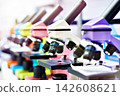 Microscopes 142608621