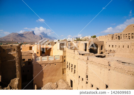 Traditional mountain village and terraced houses of Misfah Al Abriyyin, Oman 142609983