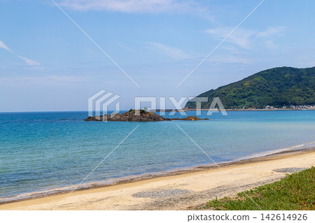 Itoshima, a resort area in Kyushu: Nogita Beach Itoshima, a resort area in Kyushu: Nogita Beach 142614926
