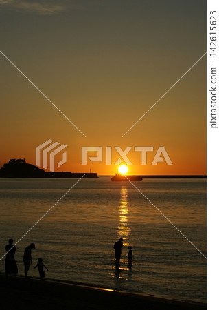 鳥取——四季漫步——夏季——煙火——藝術——日落 鳥取——四季漫步——夏季——煙火——藝術——日落 142615623