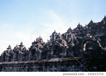 World Heritage Site Borobudur Ruins World Heritage Site Borobudur Ruins 142615718