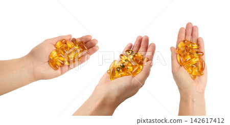 Omega 3. Hands showcase multiple fish oil capsules emphasizing health benefits, PNG Omega 3. Hands showcase multiple fish oil capsules emphasizing health benefits, PNG 142617412