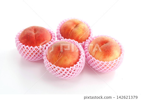 新鮮的桃子 142621379