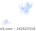 A gentle background material featuring polka dots with a watercolor-like effect in blue and purple. 142623318