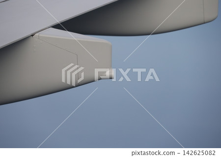襟翼軌道整流罩 襟翼軌道整流罩 142625082