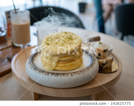 Durian Souffle set Durian Souffle set 142625775