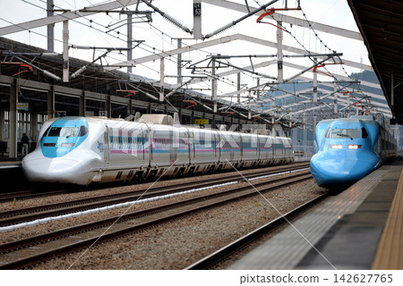 山陽新幹線700系E9編組Kodama 942和700系E13編組Kodama 945 山陽新幹線700系E9編組Kodama 942和700系E13編組Kodama 945 142627765