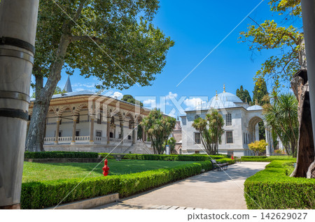 Istanbul,turkey,august 3, 2025. Topkapi palace, a historic ottoman imperial residence in istanbul, showcasing traditional architecture and a well maintained garden area Istanbul,turkey,august 3, 2025. Topkapi palace, a historic ottoman imperial residence in istanbul, showcasing traditional architecture and a well maintained garden area 142629027