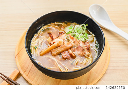 醬油豬骨拉麵 醬油豬骨拉麵 142629650