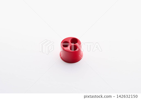 紅色滅火孔的香菸滅火器 142632150
