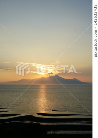 從禦子塚海岸觀景台欣賞日落 142632438