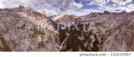 Reintal valley from Zugspitzplatt with Knorrhuette in the Bavarian Alps 142634567