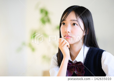 學生 女生 女 142635010