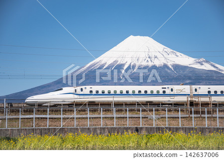 富士和子彈列車 142637006