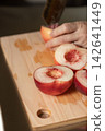 peach  142641449
