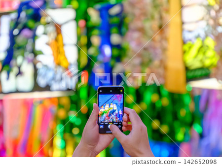 Let's save Tanabata photos on our smartphones. Let's save Tanabata photos on our smartphones. 142652098