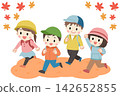 An illustration of children going on a field trip in autumn. 142652855