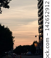 The streets of Calgary at dusk 142652912