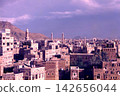 The capital of Yemen, the city of Old Sana'a, a UNESCO World Heritage Site. 142656044
