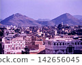 The capital of Yemen, the city of Old Sana'a, a UNESCO World Heritage Site. 142656045