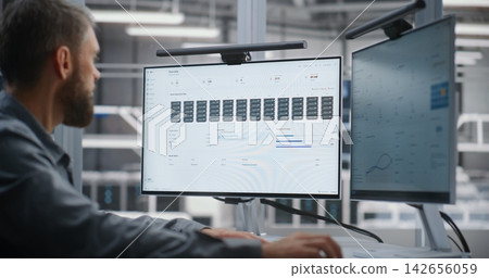 Monitoring Server Facility Operations Through Real Time Infrastructure Dashboard Monitoring Server Facility Operations Through Real Time Infrastructure Dashboard 142656059