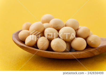 Soybean yellow back Soybean yellow back 142656499