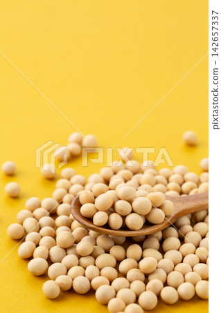 Soybean yellow back Soybean yellow back 142657337