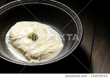 新鮮腐竹(豆腐皮)單張照片 新鮮腐竹(豆腐皮)單張照片 142659510