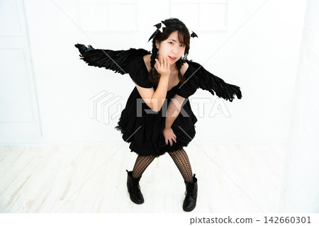 Fallen angel cosplay 142660301