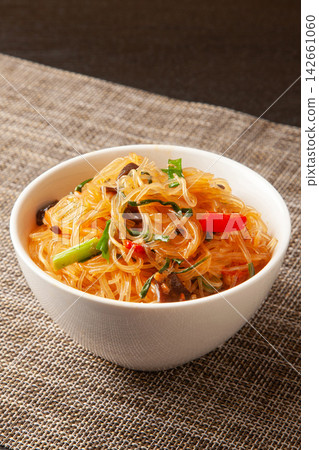 Mapo Vermicelli Rice Bowl Mapo Vermicelli Rice Bowl 142661060