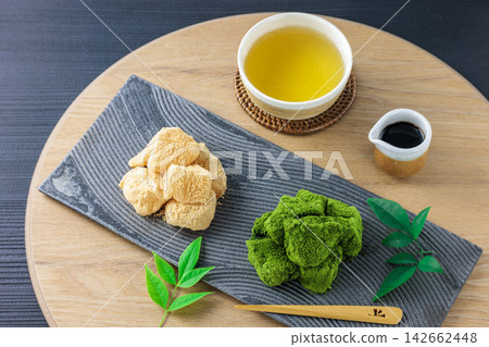 蕨菜澱粉Kina麵粉和抹茶 142662448