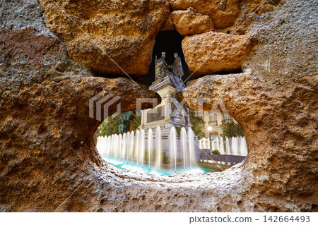 Alhambra window of Reyes catolicos mount Alhambra window of Reyes catolicos mount 142664493