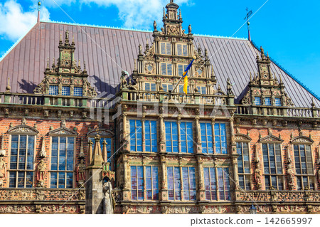 Bremen City Hall or Rathaus in the old town of Bremen, Germany Bremen City Hall or Rathaus in the old town of Bremen, Germany 142665997