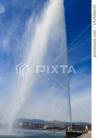 The Jet d'Eau fountain in Geneva, Switzerland. Symbol of Geneva The Jet d'Eau fountain in Geneva, Switzerland. Symbol of Geneva 142666035