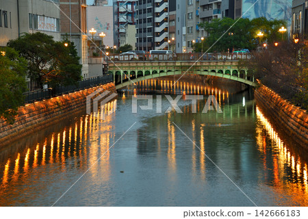 愛知縣:名古屋城市景觀-名屋橋夜景 愛知縣:名古屋城市景觀-名屋橋夜景 142666183