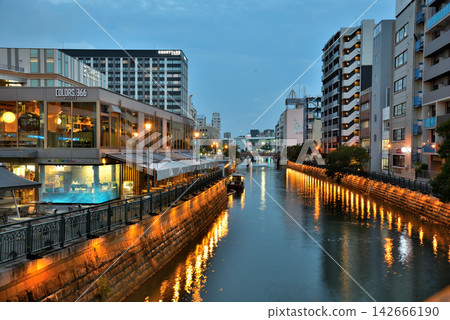 愛知縣:名古屋城市景觀-名屋橋夜景 愛知縣:名古屋城市景觀-名屋橋夜景 142666190