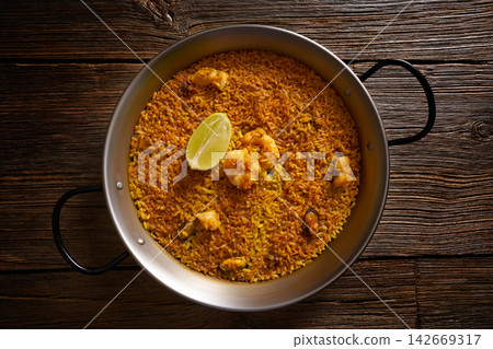 Senyoret rice Paella recipe of Valencia Senyoret rice Paella recipe of Valencia 142669317